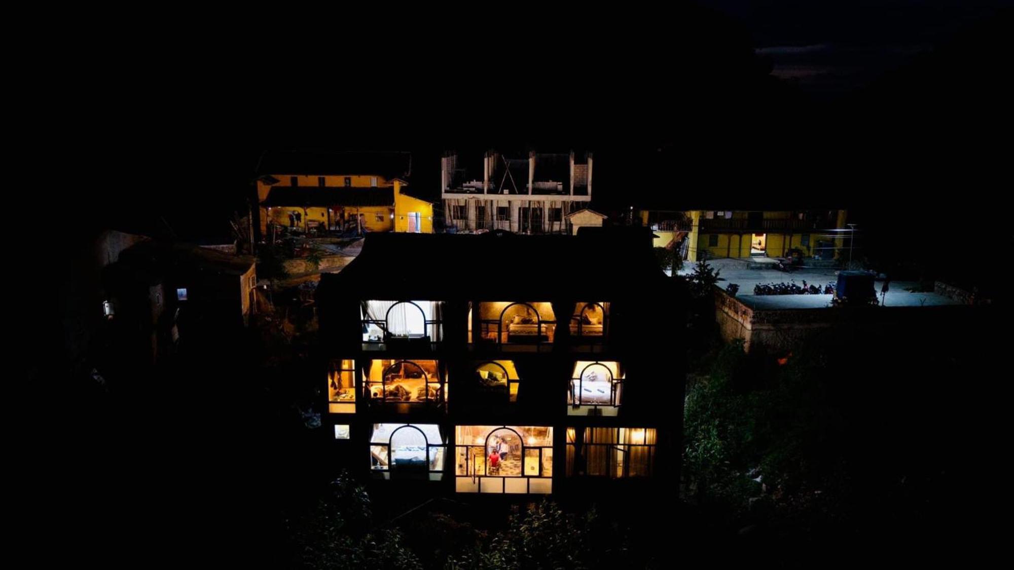 Khoi Homestay And Restaurant Loung Co Buitenkant foto