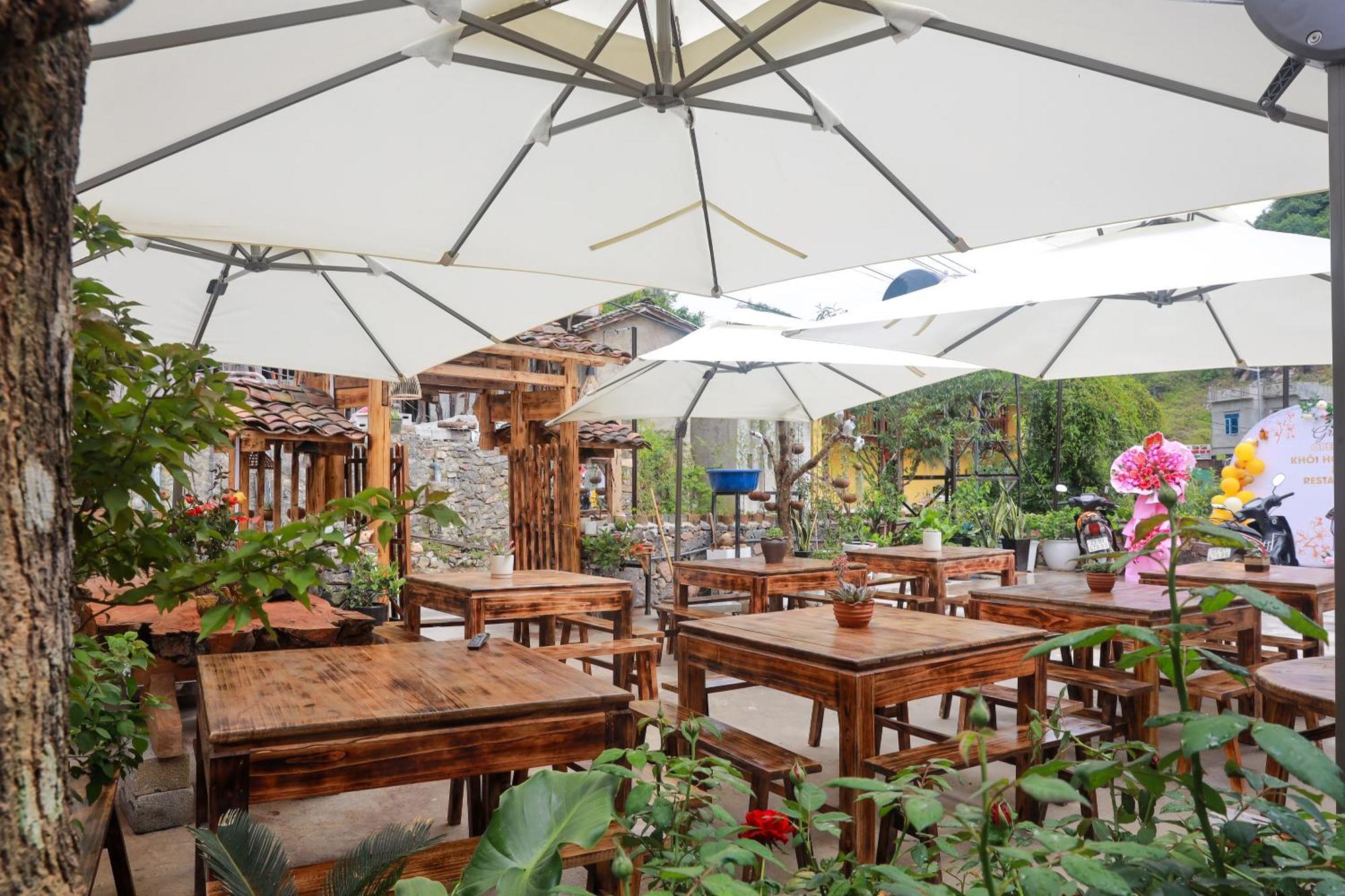 Khoi Homestay And Restaurant Loung Co Buitenkant foto