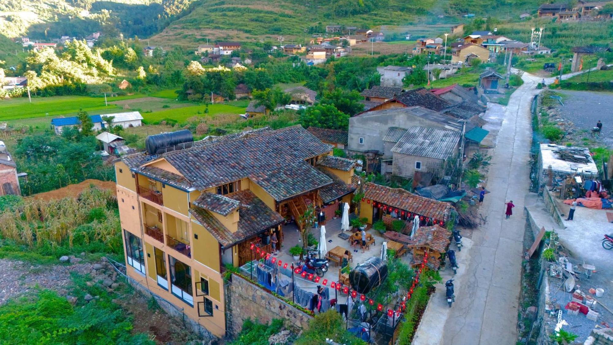 Khoi Homestay And Restaurant Loung Co Buitenkant foto